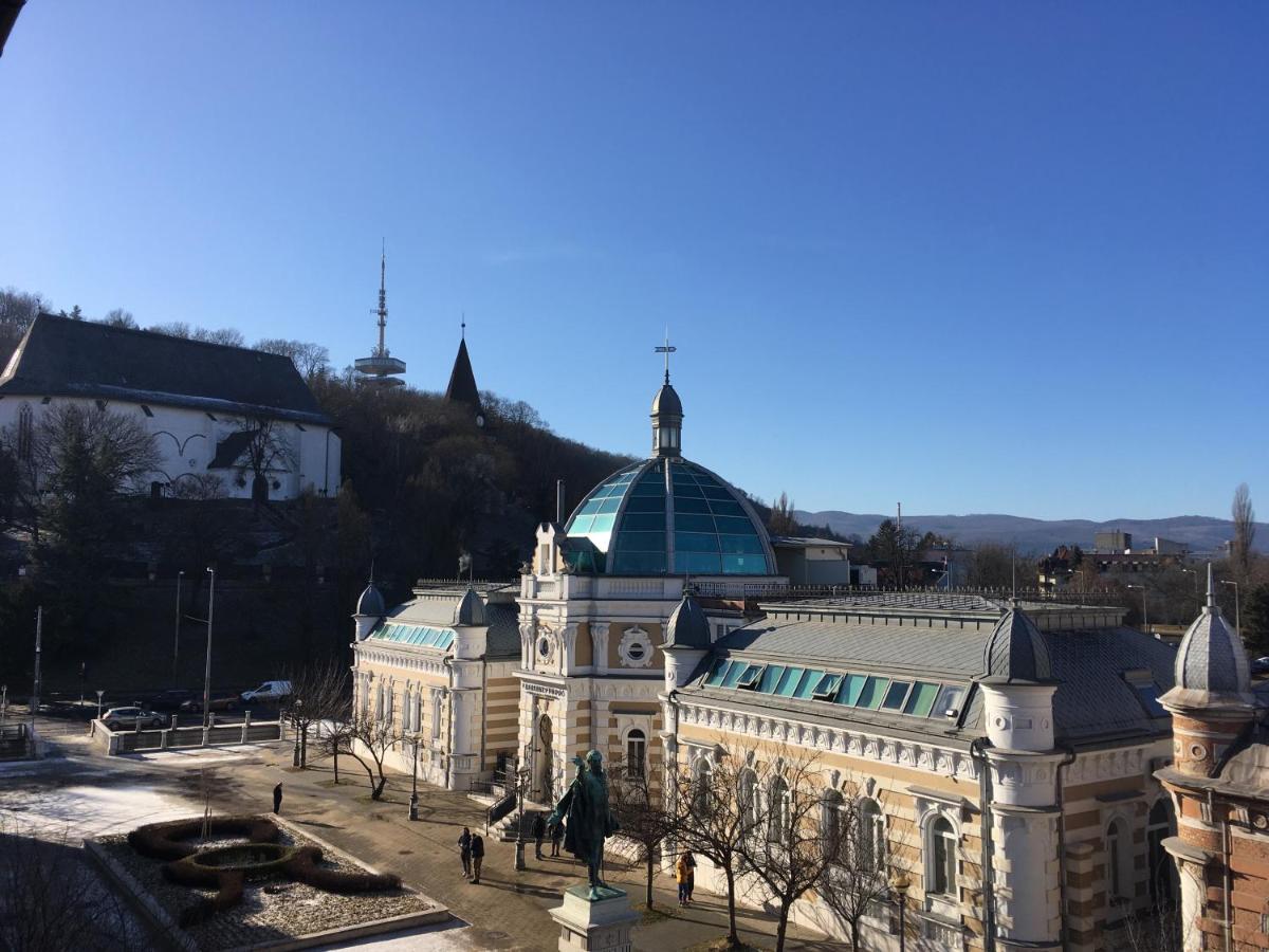 Appartamento Czingu-Lak Miskolc Esterno foto